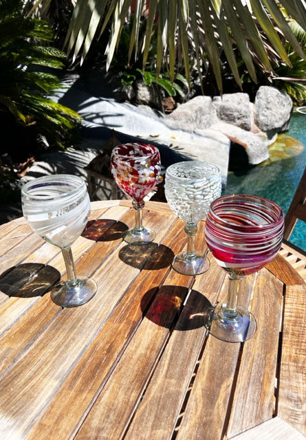 4 Hand Blown Wine Glass - Holiday III Collection (Iridescent)