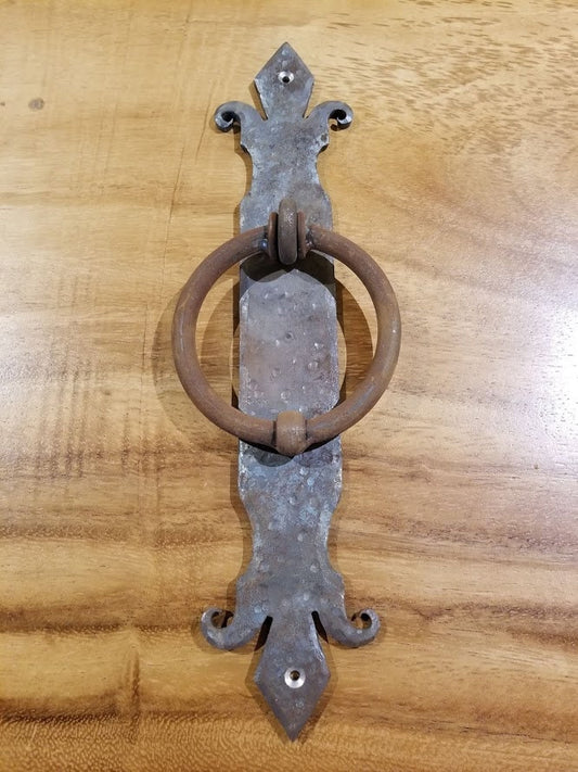 Vertical Iron Door Knocker With Ring - Fleur De Lis.